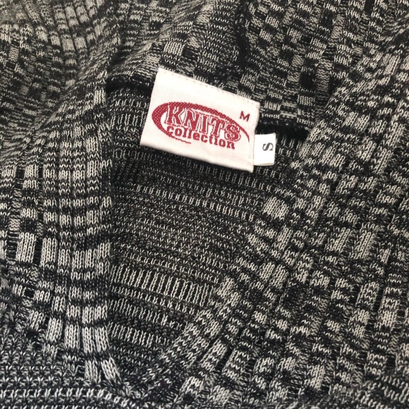 Woman’s top - Picture 2 of 3